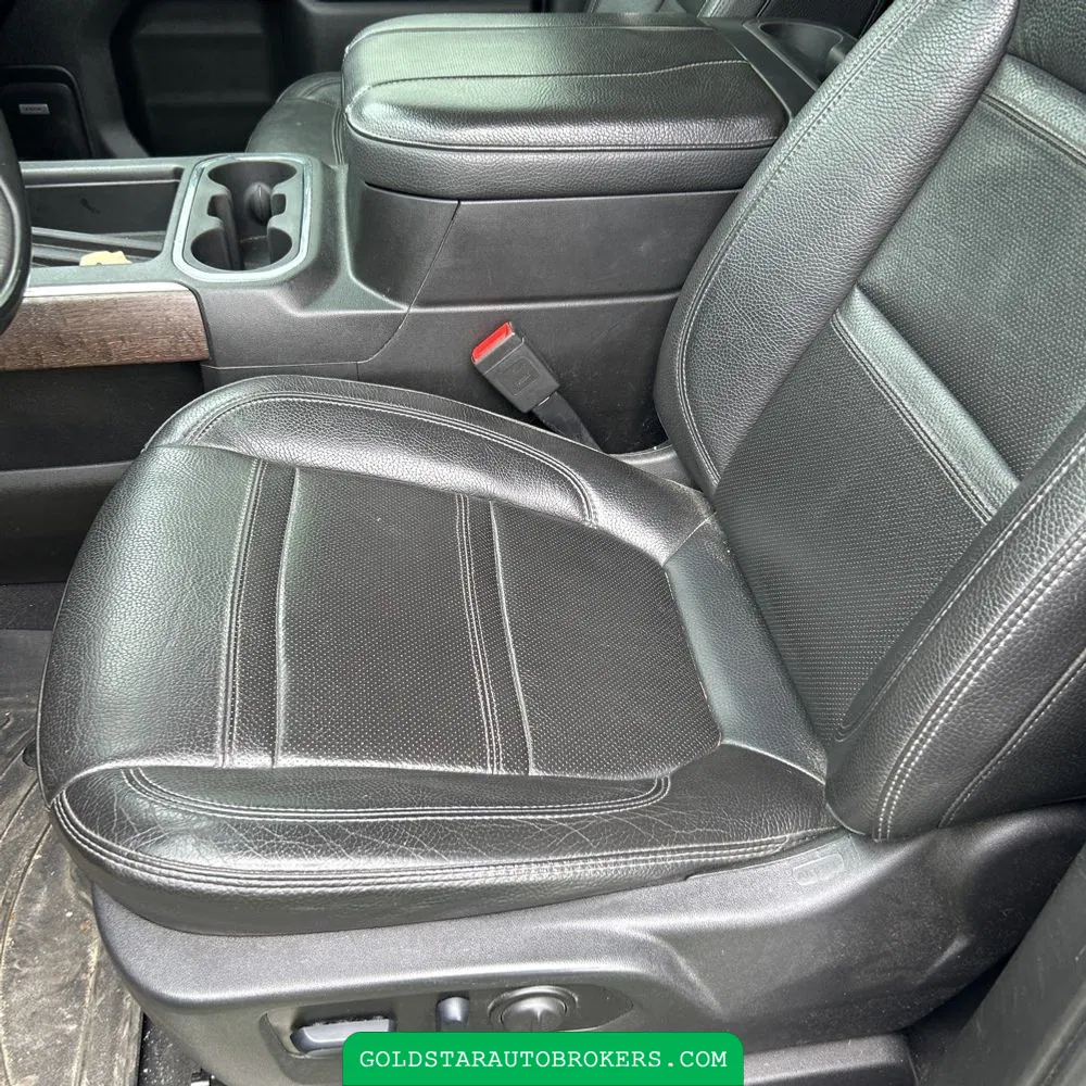 2023 GMC Sierra 2500HD Denali