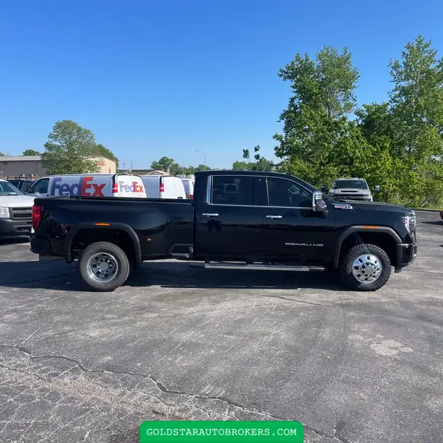 2024 GMC Sierra 3500HD Denali