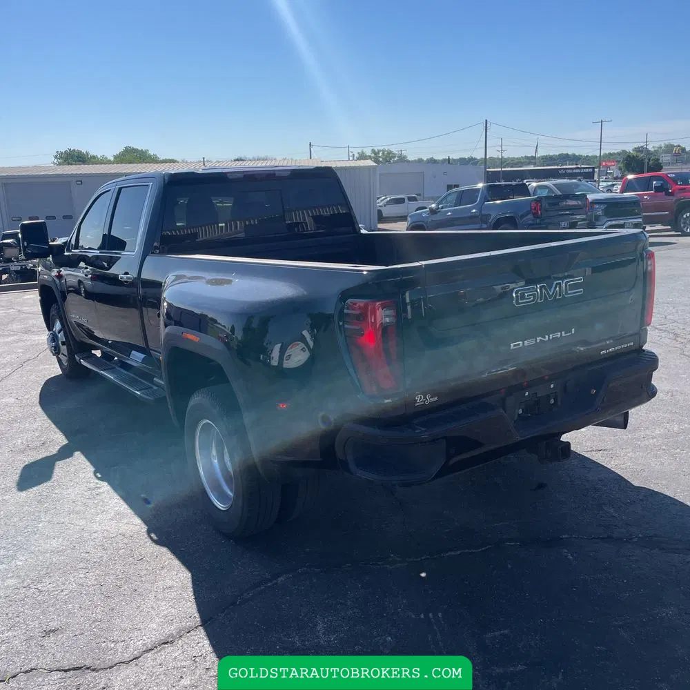 2024 GMC Sierra 3500HD Denali