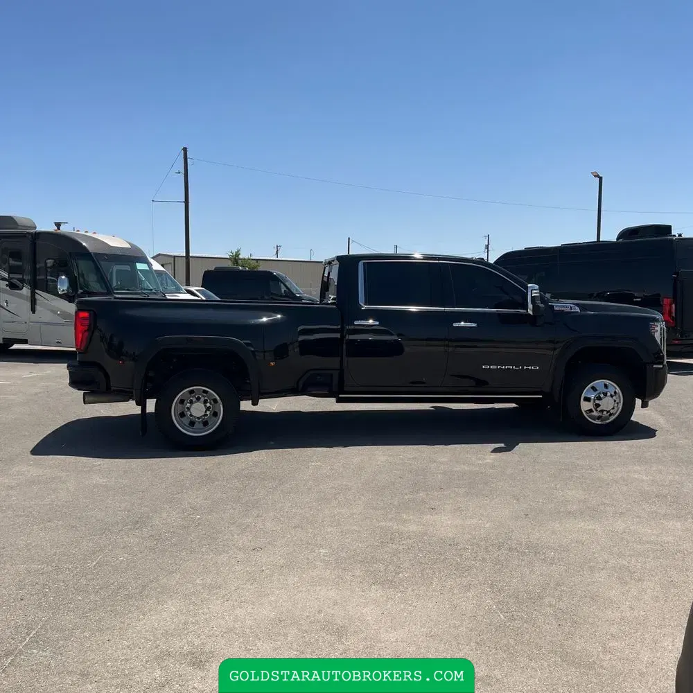 2024 GMC Sierra 3500HD Denali