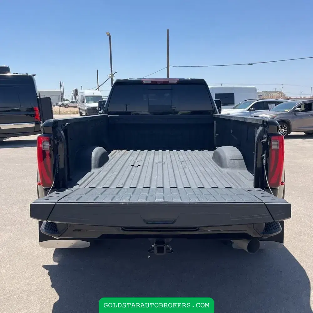 2024 GMC Sierra 3500HD Denali