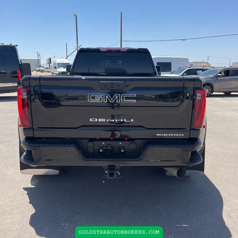 2024 GMC Sierra 3500HD Denali