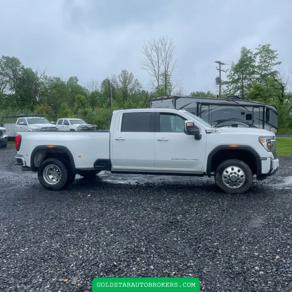 2024 GMC Sierra 3500HD Denali