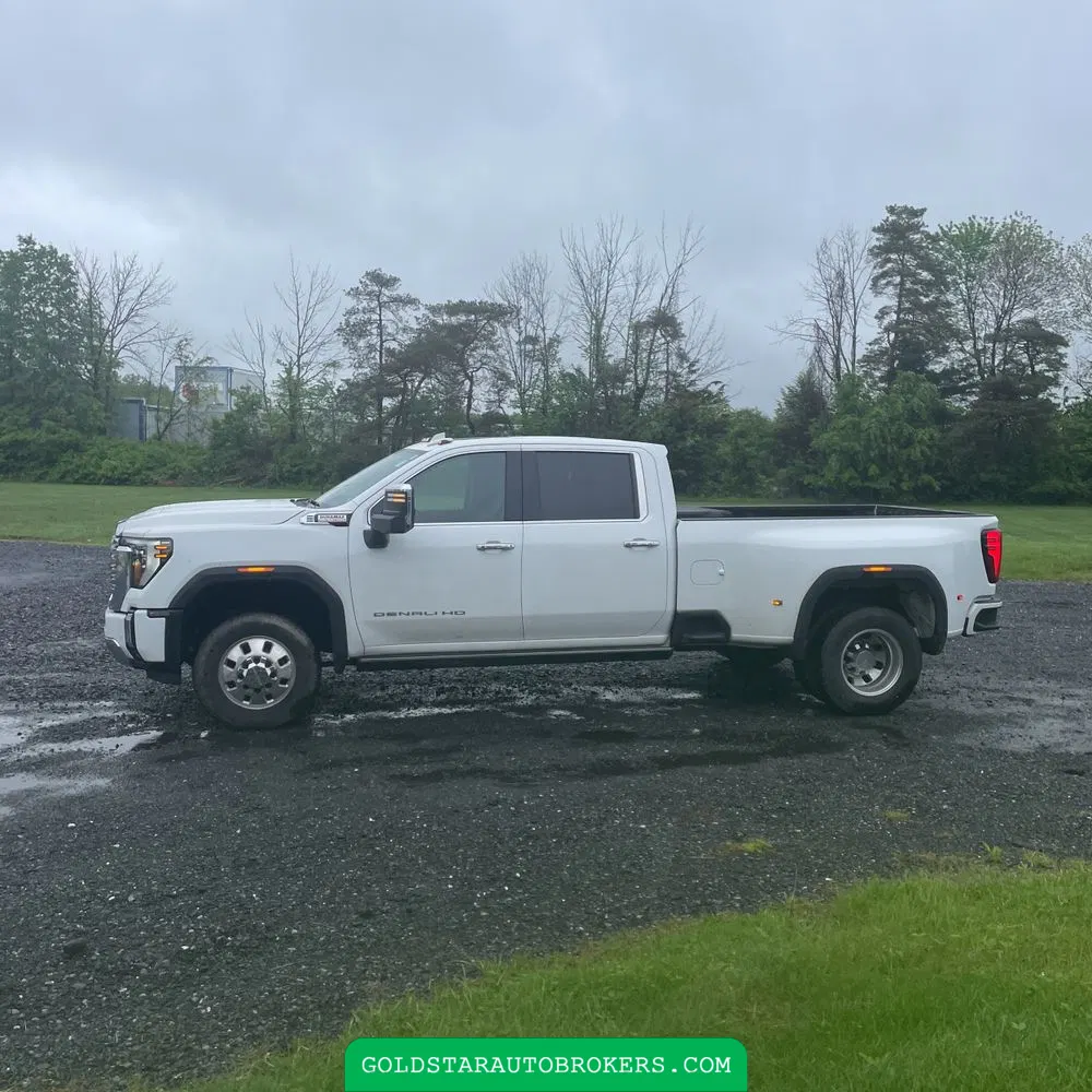 2024 GMC Sierra 3500HD Denali