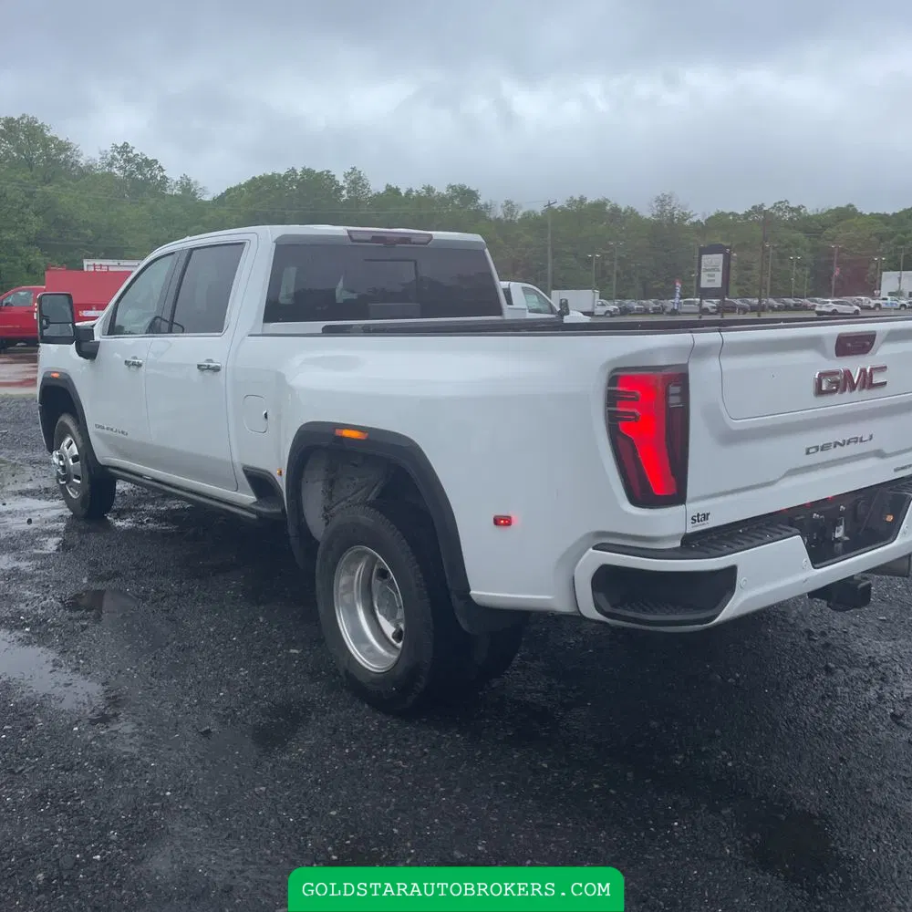 2024 GMC Sierra 3500HD Denali