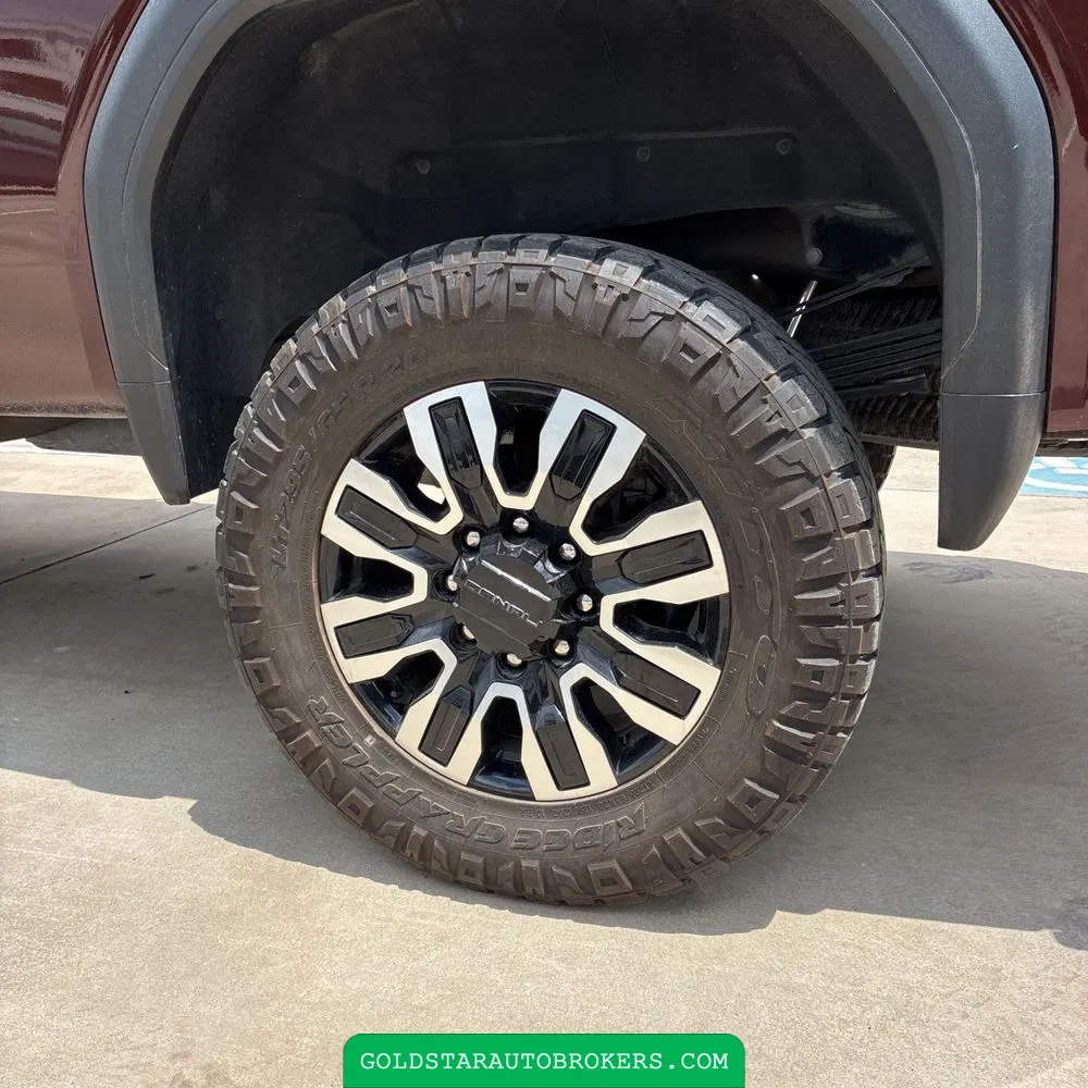 2024 GMC Sierra 3500HD Denali Ultimate