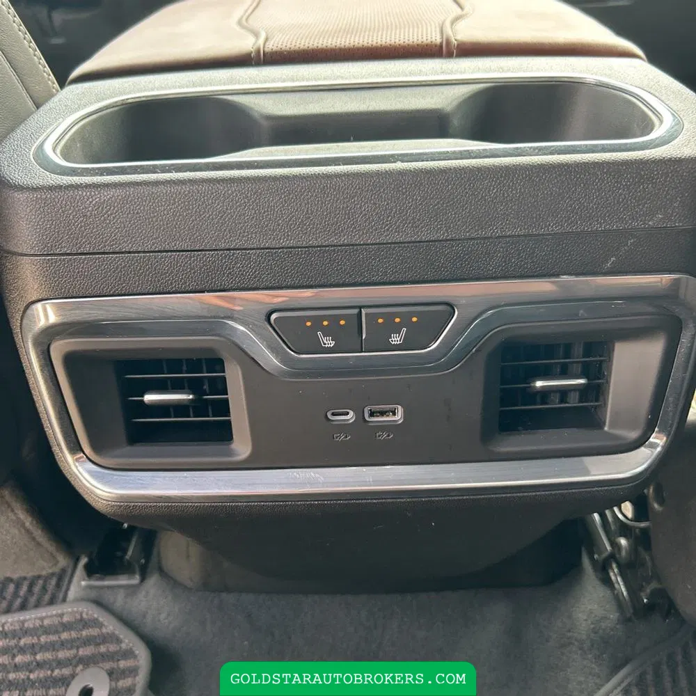 2024 GMC Sierra 3500HD Denali Ultimate