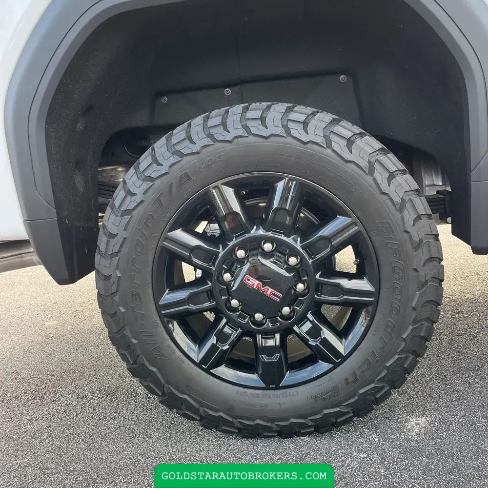 2025 GMC Sierra 2500HD AT4