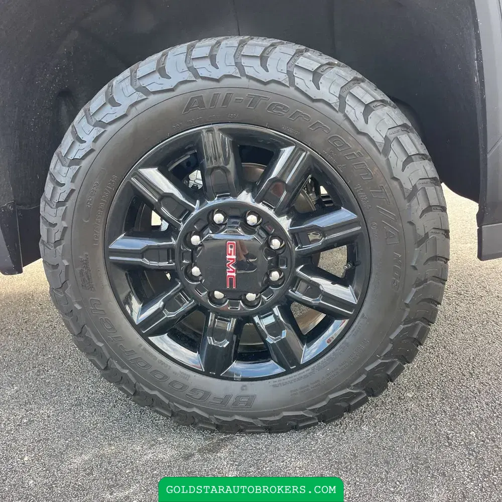 2025 GMC Sierra 2500HD AT4
