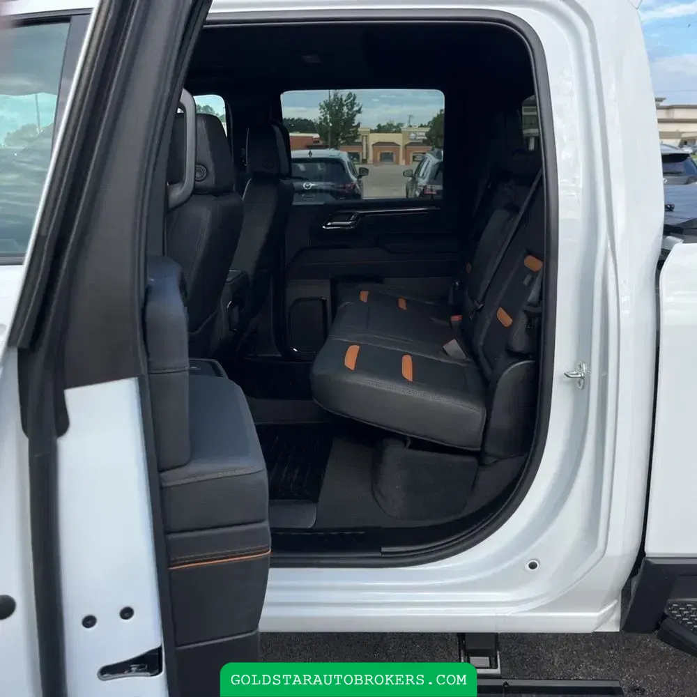 2025 GMC Sierra 2500HD AT4