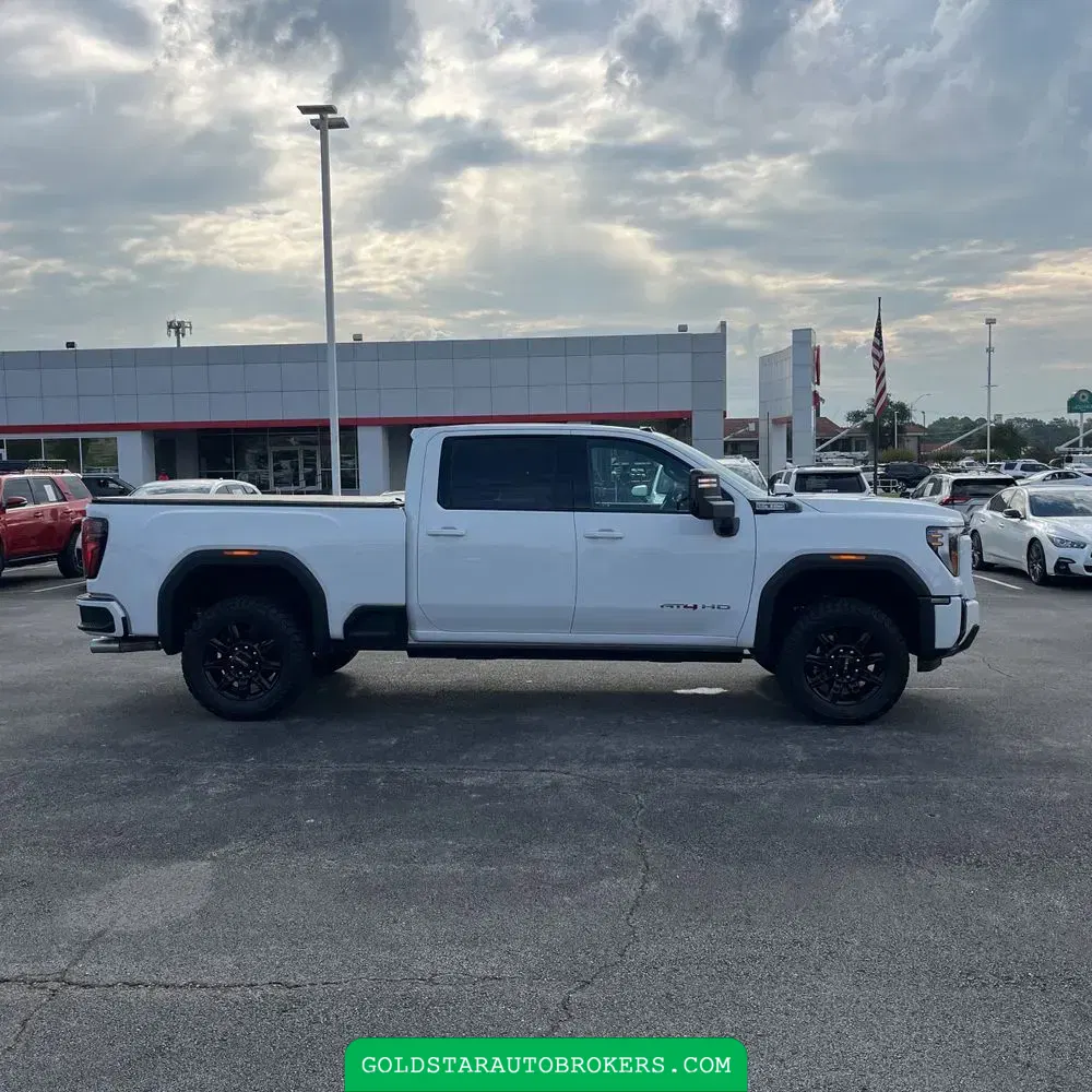 2025 GMC Sierra 2500HD AT4