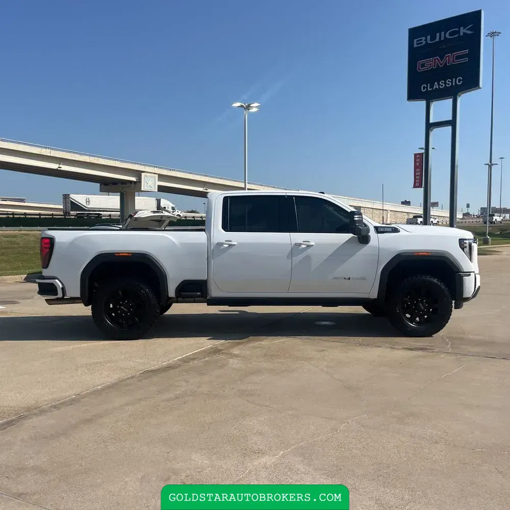 2025 GMC Sierra 2500HD AT4