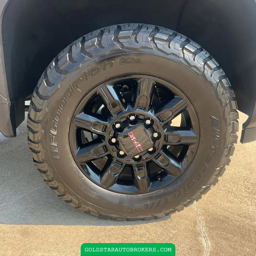2025 GMC Sierra 2500HD AT4