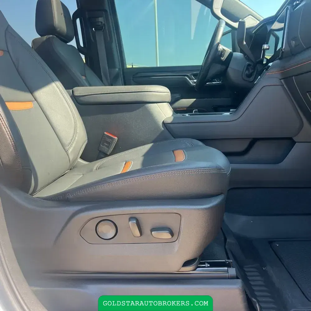 2025 GMC Sierra 2500HD AT4