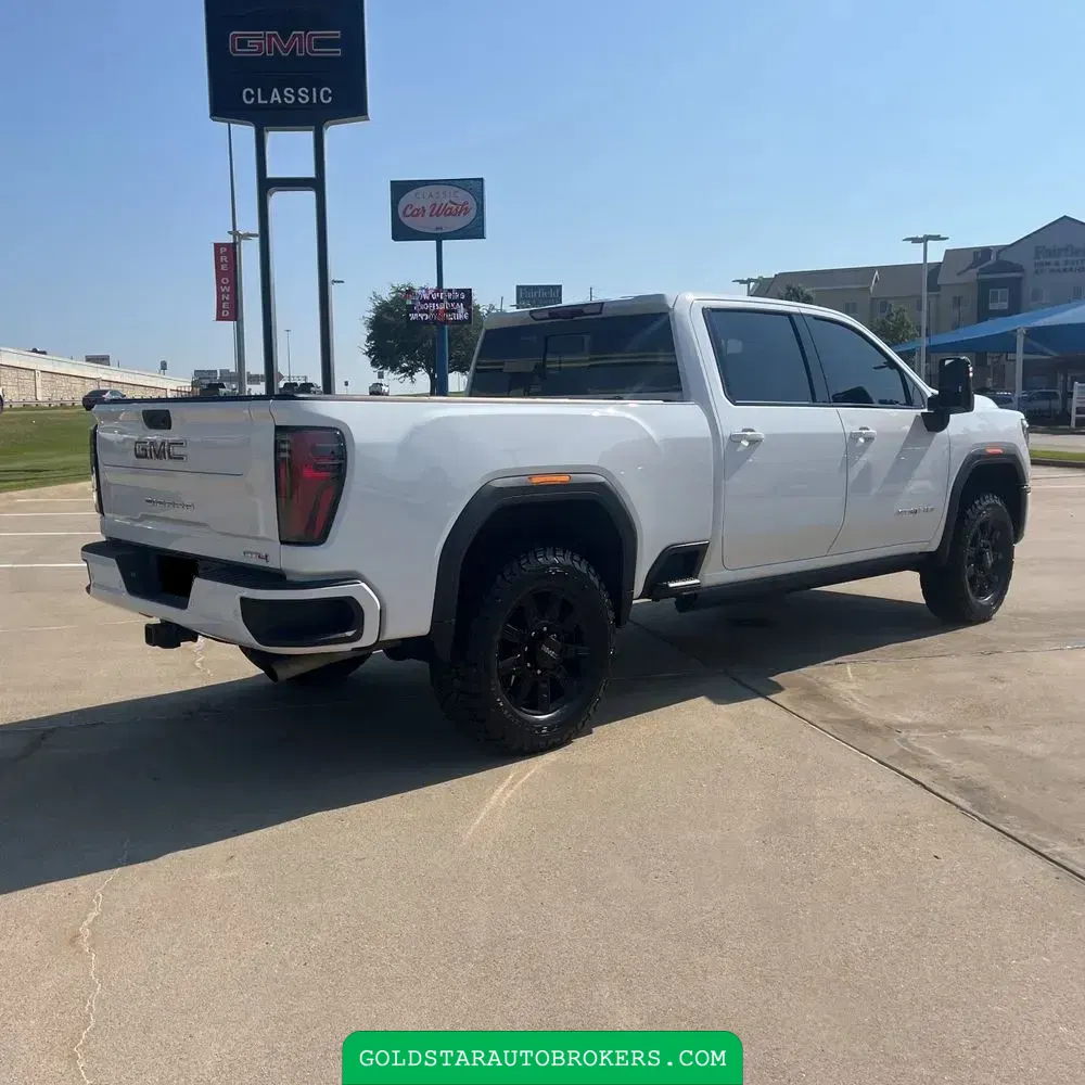 2025 GMC Sierra 2500HD AT4