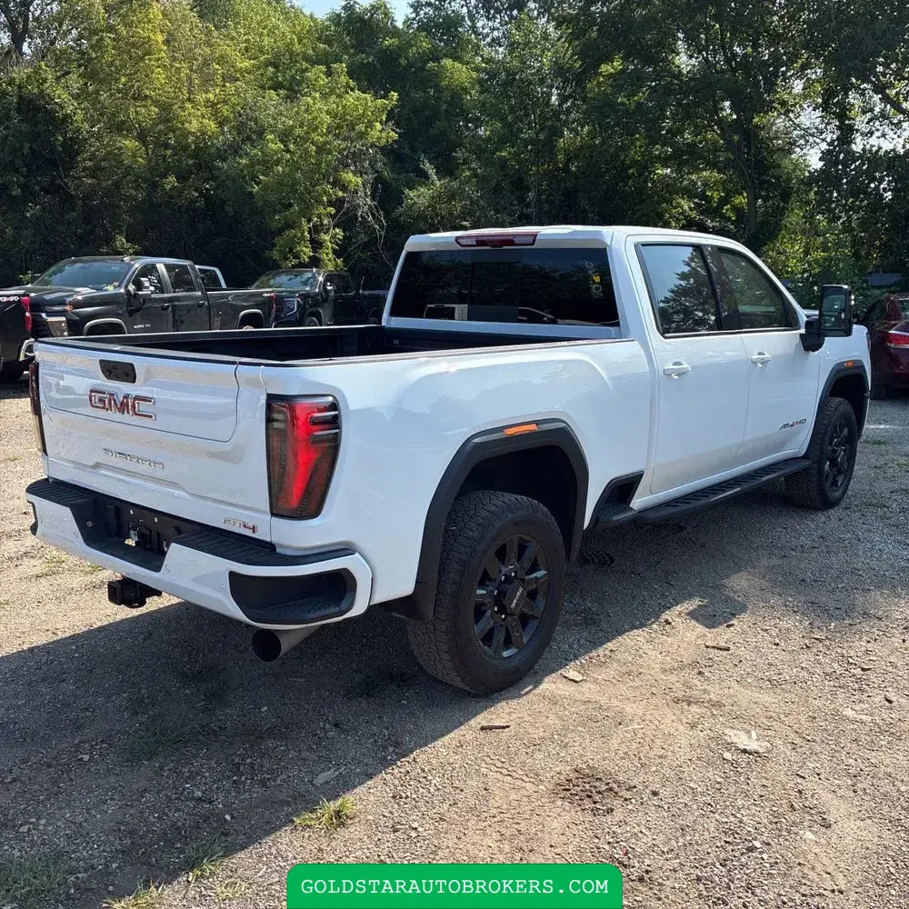 2025 GMC Sierra 2500 AT4