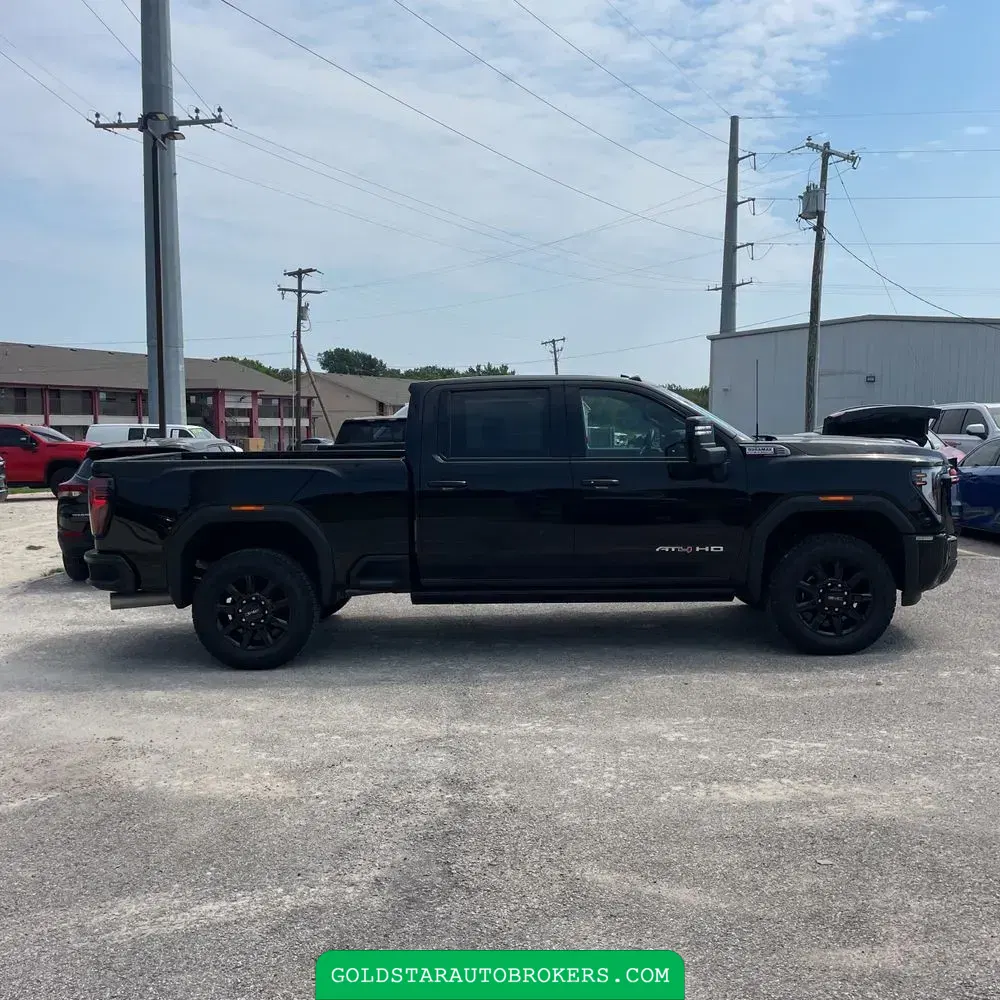 2025 GMC Sierra 2500HD AT4