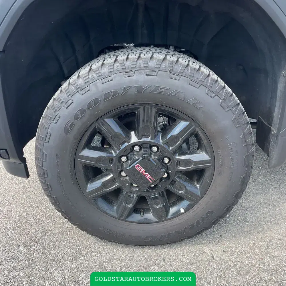 2025 GMC Sierra 2500HD AT4