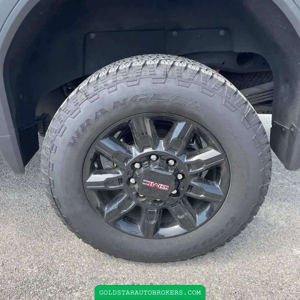 2025 GMC Sierra 2500HD AT4