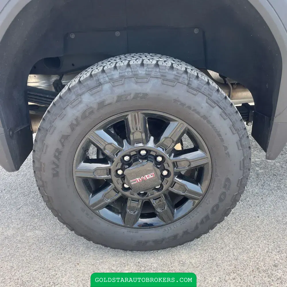 2025 GMC Sierra 2500HD AT4
