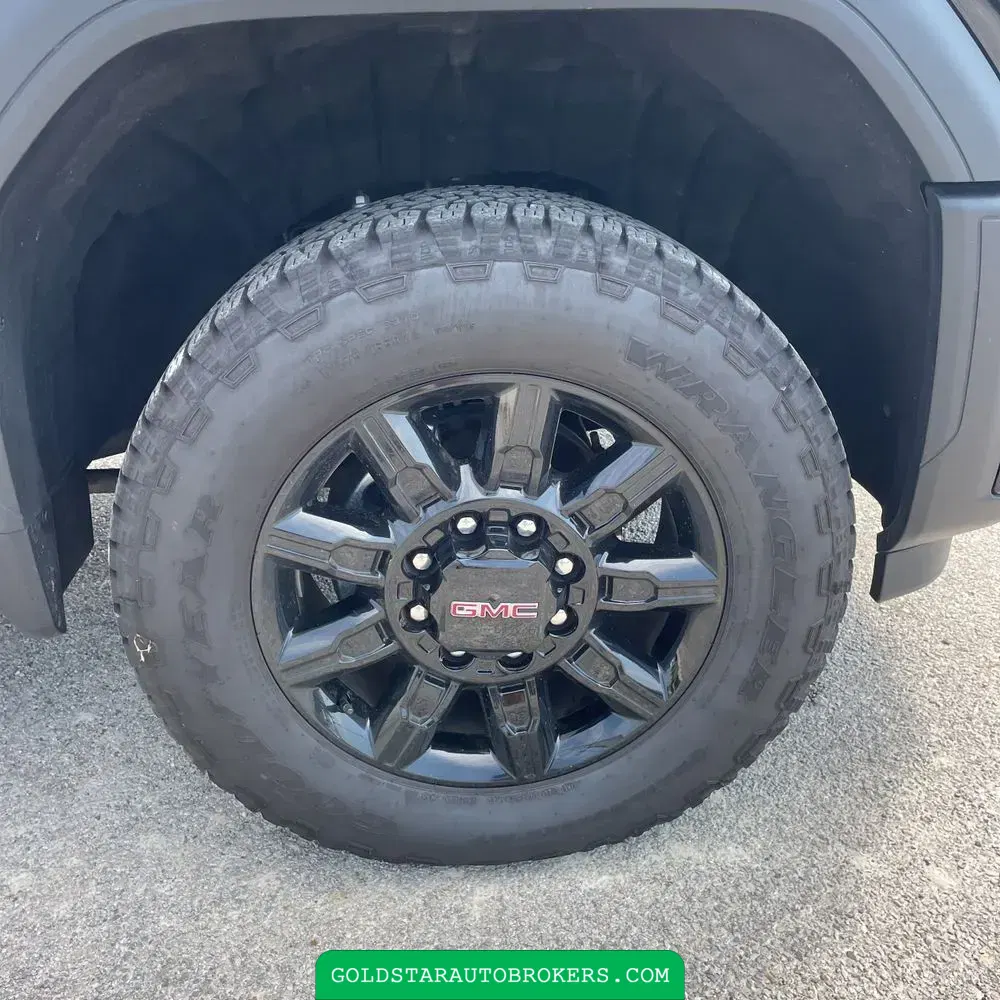 2025 GMC Sierra 2500HD AT4