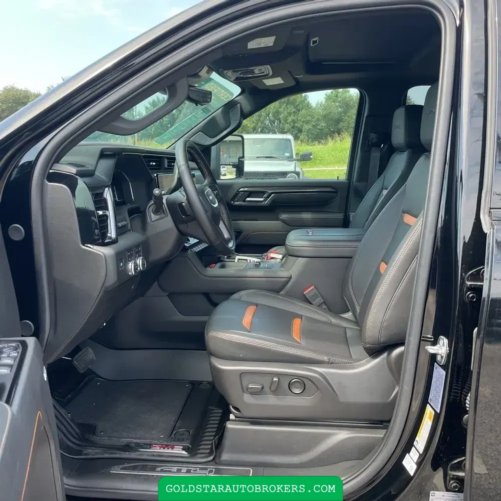 2025 GMC Sierra 2500HD AT4
