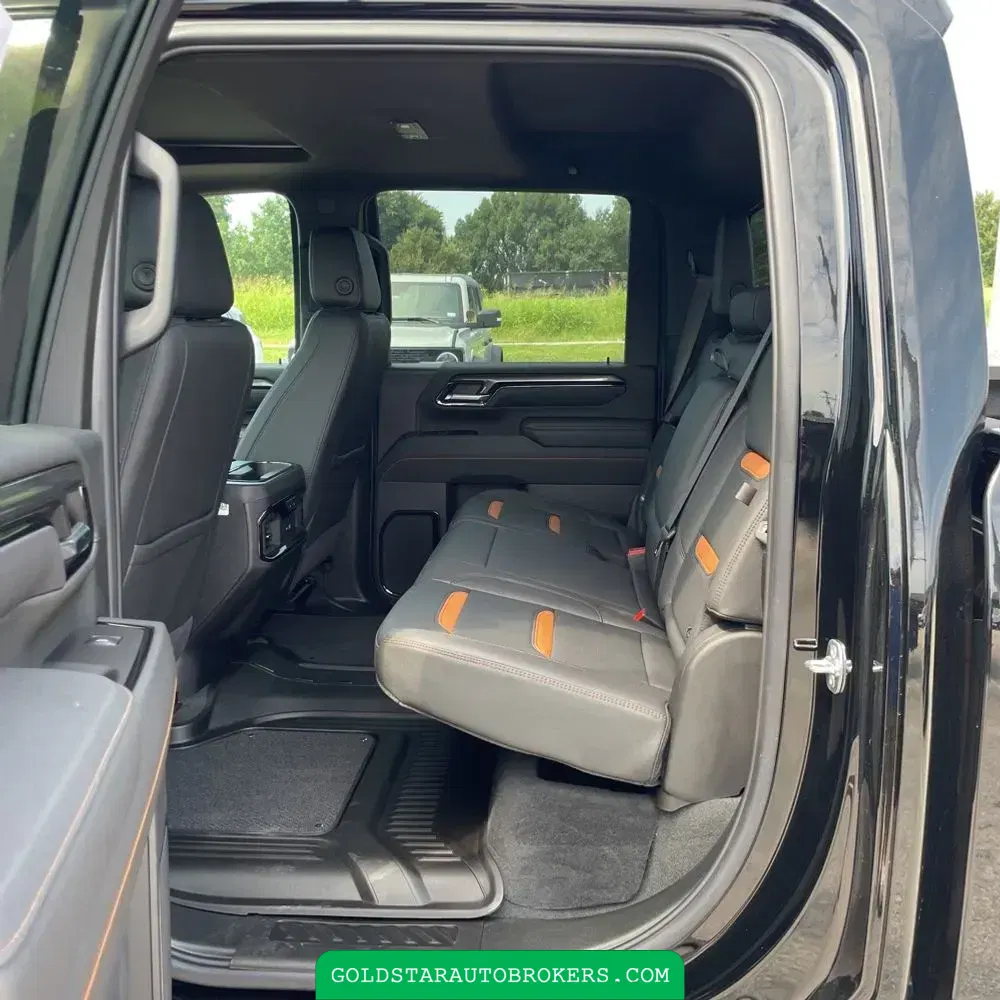 2025 GMC Sierra 2500HD AT4