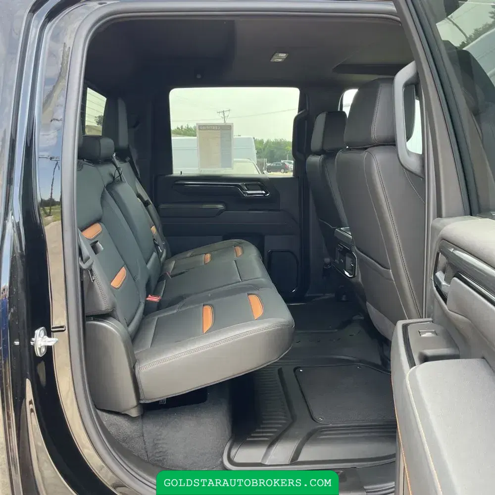 2025 GMC Sierra 2500HD AT4