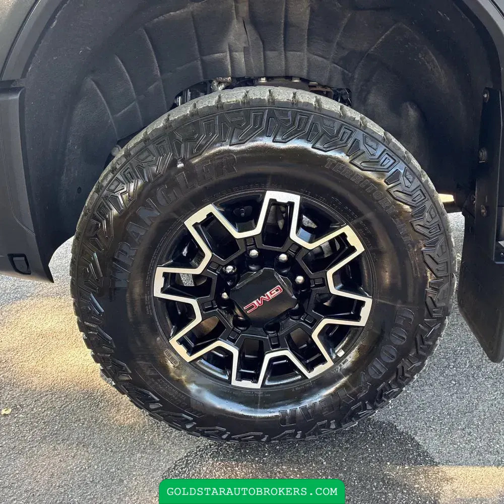 2025 GMC Sierra 2500 AT4X
