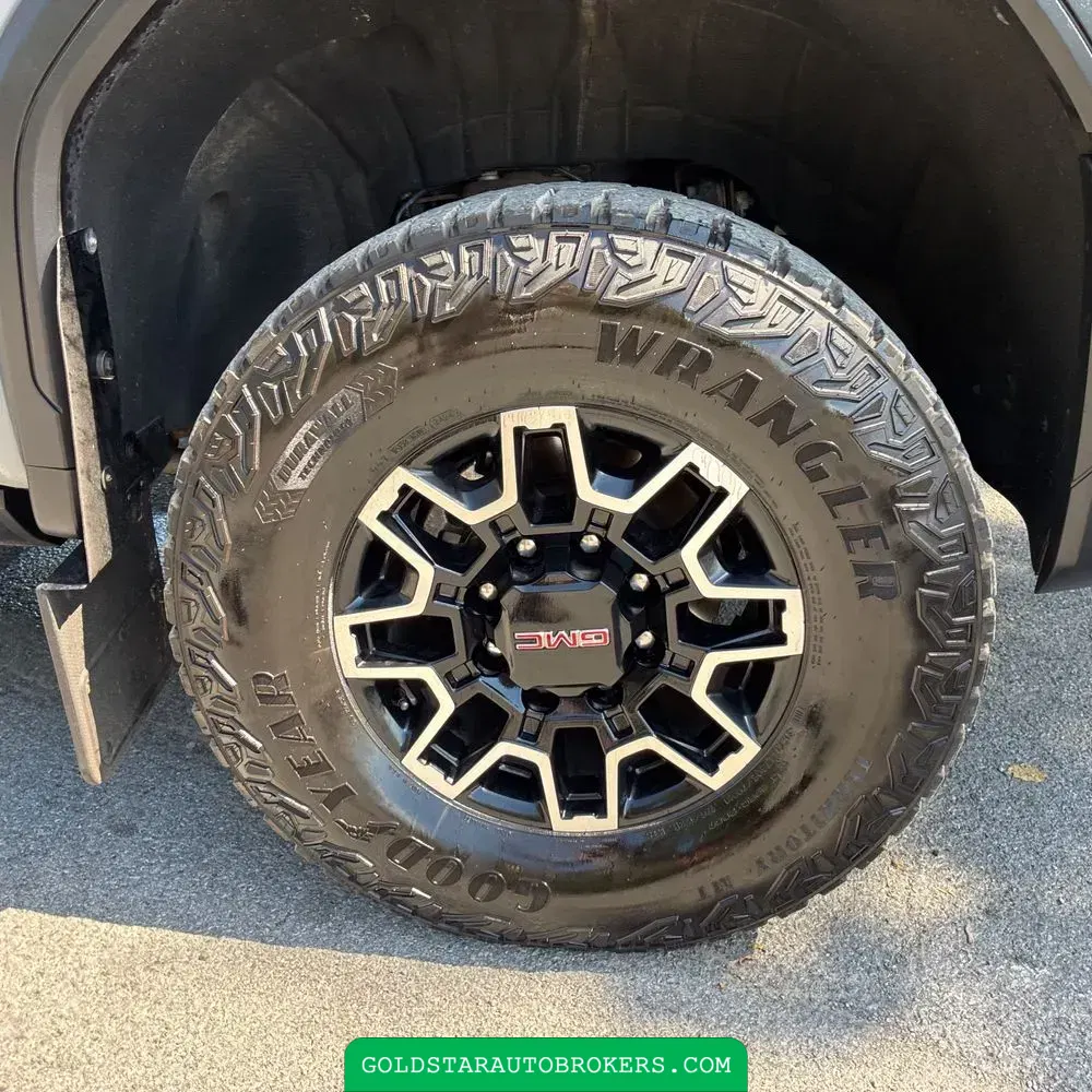 2025 GMC Sierra 2500 AT4X
