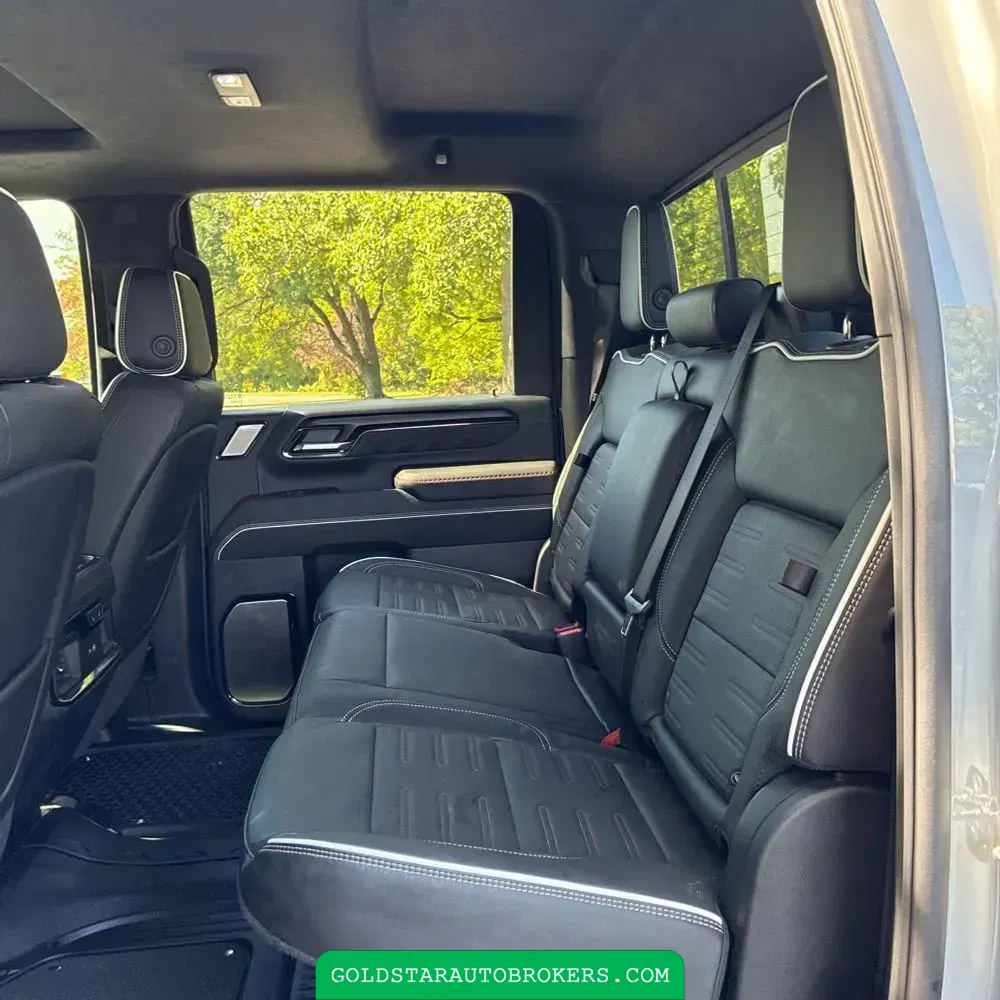 2025 GMC Sierra 2500 AT4X
