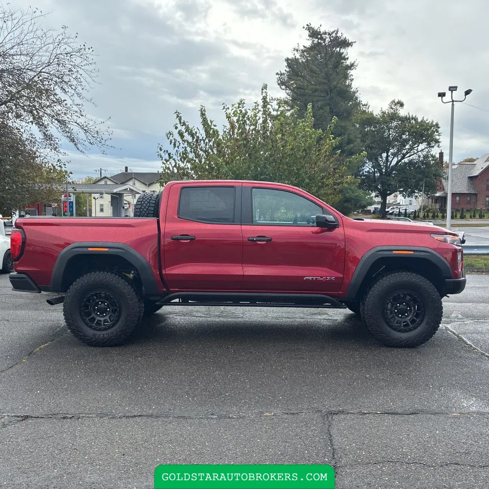 2025 GMC Canyon AT4