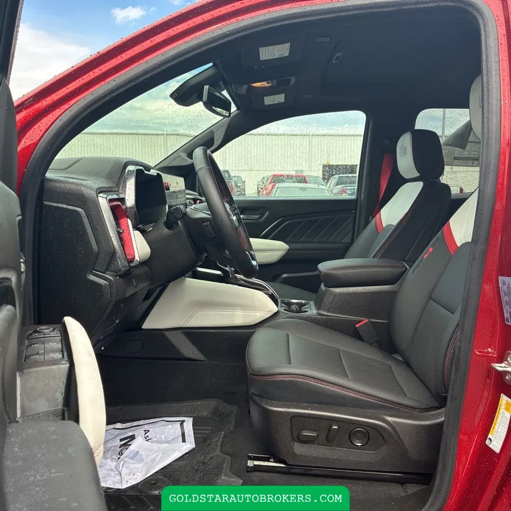 2025 GMC Canyon AT4