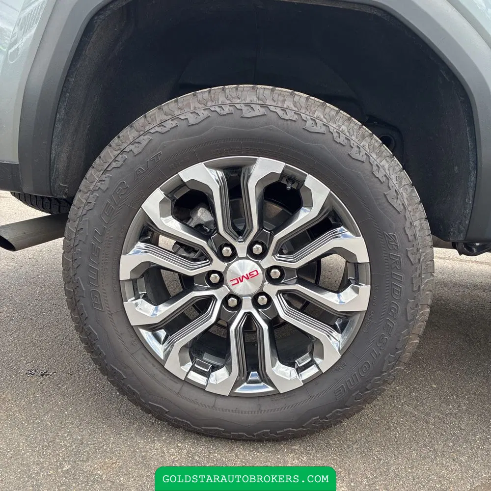 2025 GMC Canyon Denali