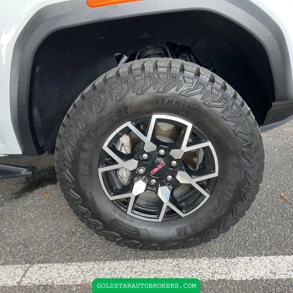 2024 GMC Canyon AT4X