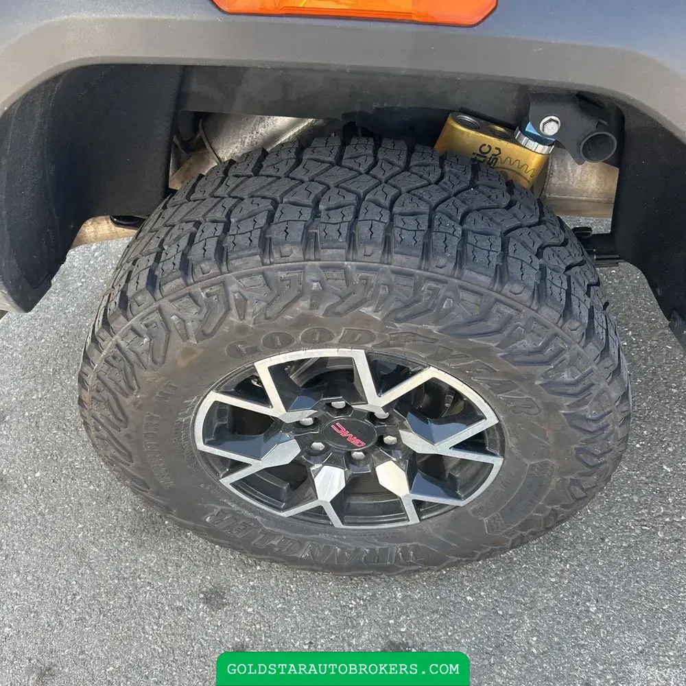 2023 GMC Canyon AT4X