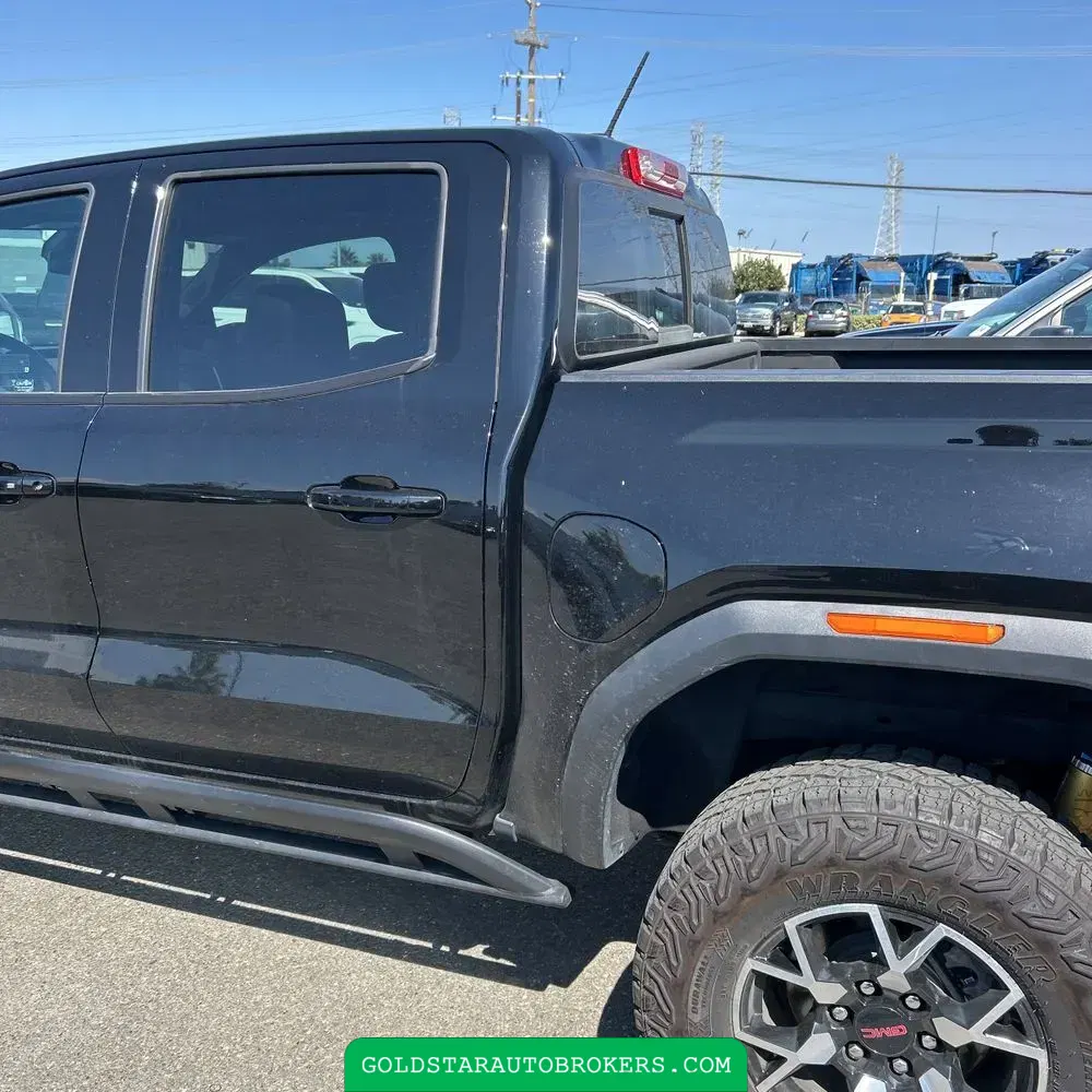 2023 GMC Canyon AT4X