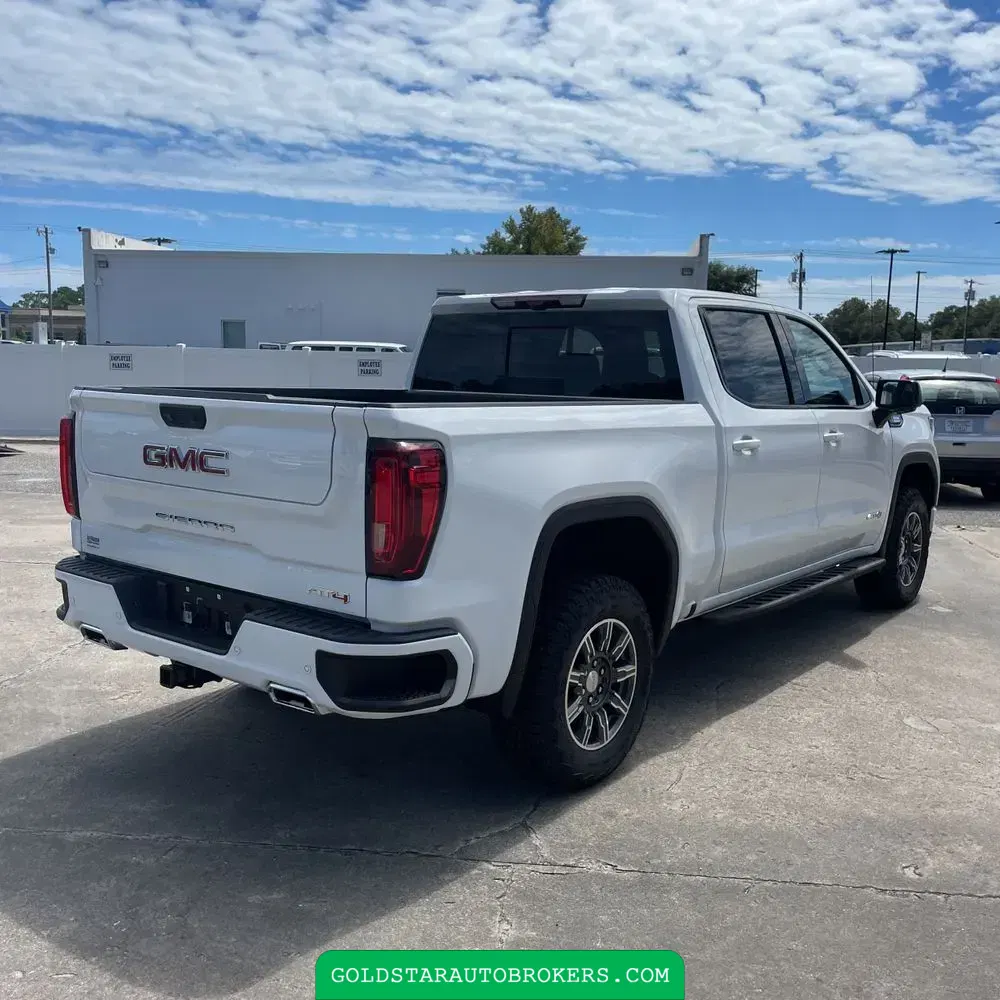 2024 GMC Sierra 1500 AT4