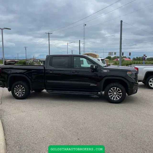 2023 GMC Sierra 1500 AT4