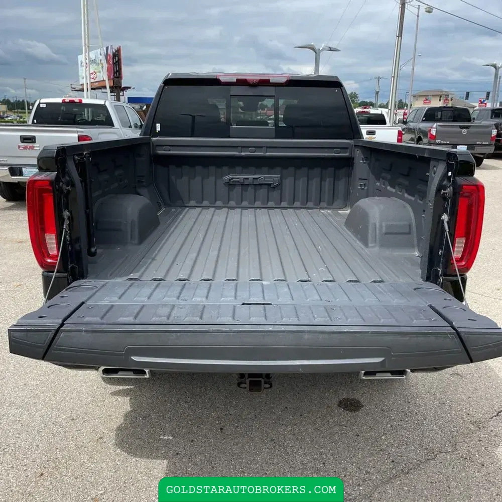2023 GMC Sierra 1500 AT4