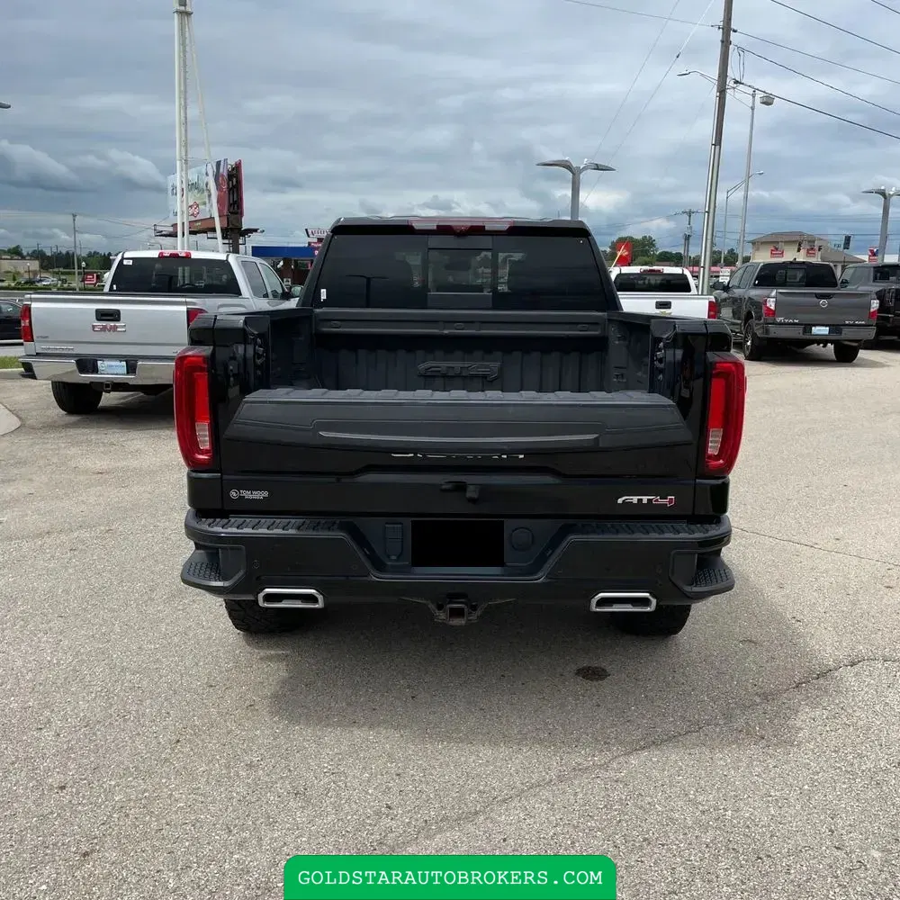 2023 GMC Sierra 1500 AT4