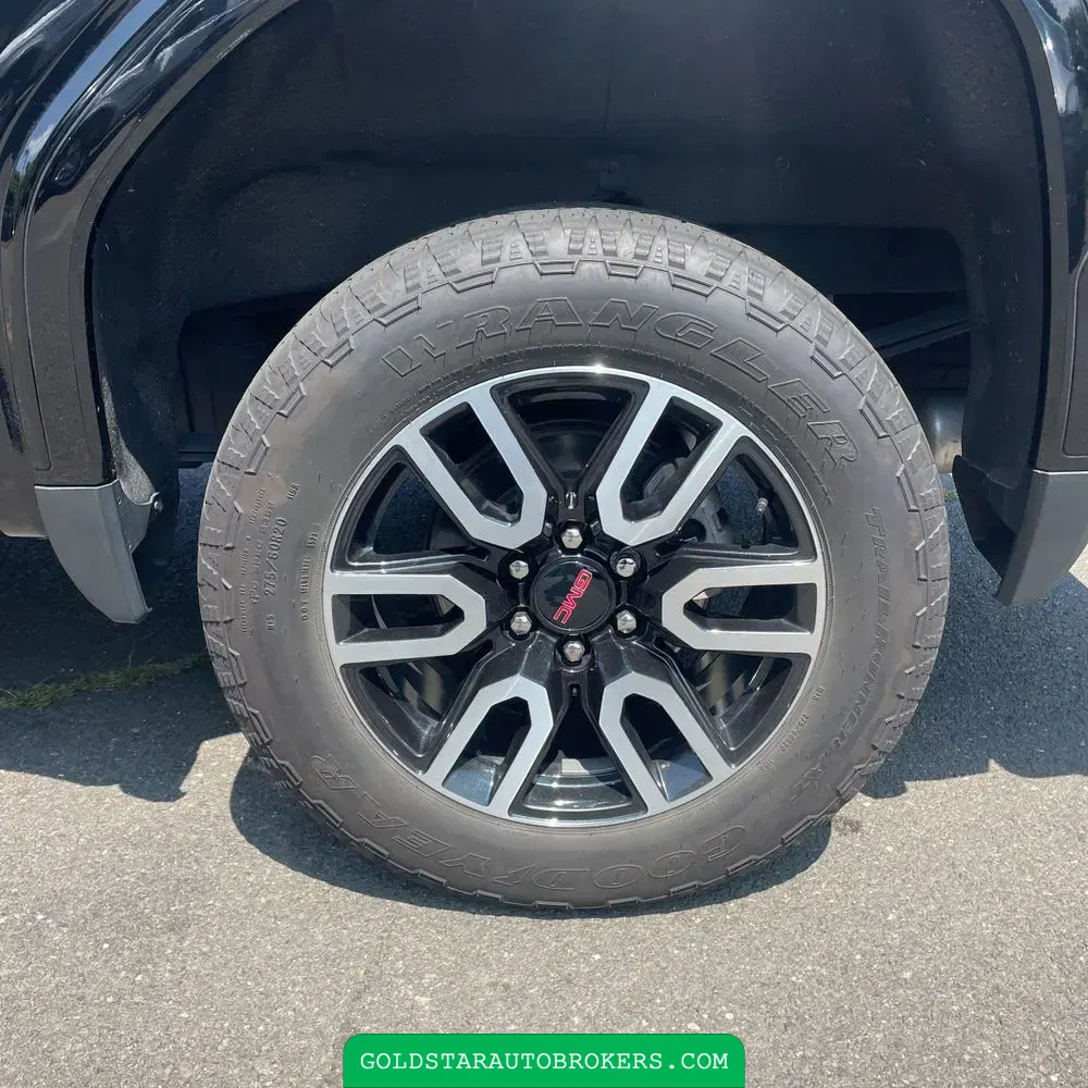 2023 GMC Sierra 1500 AT4