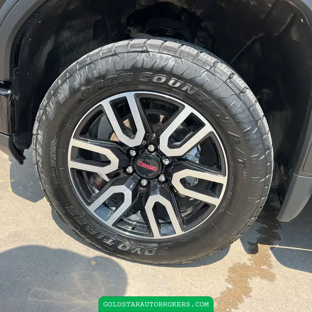 2023 GMC Sierra 1500 AT4