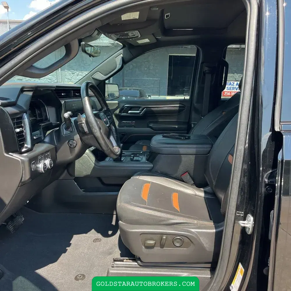 2023 GMC Sierra 1500 AT4