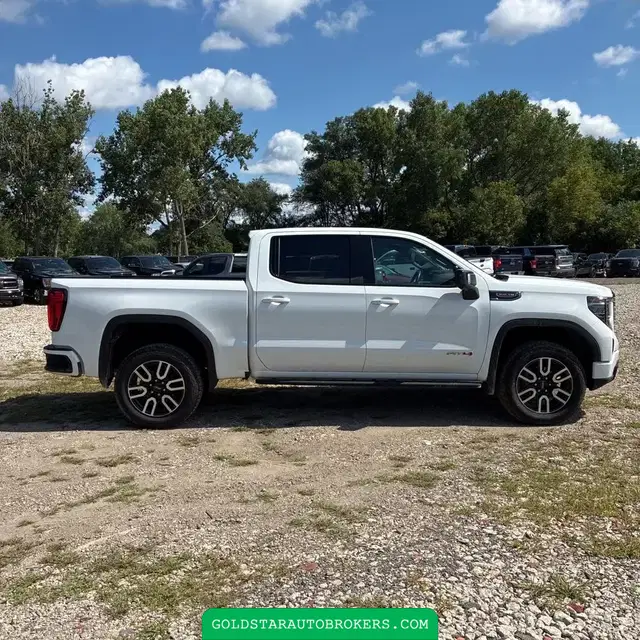 2023 GMC Sierra 1500 AT4