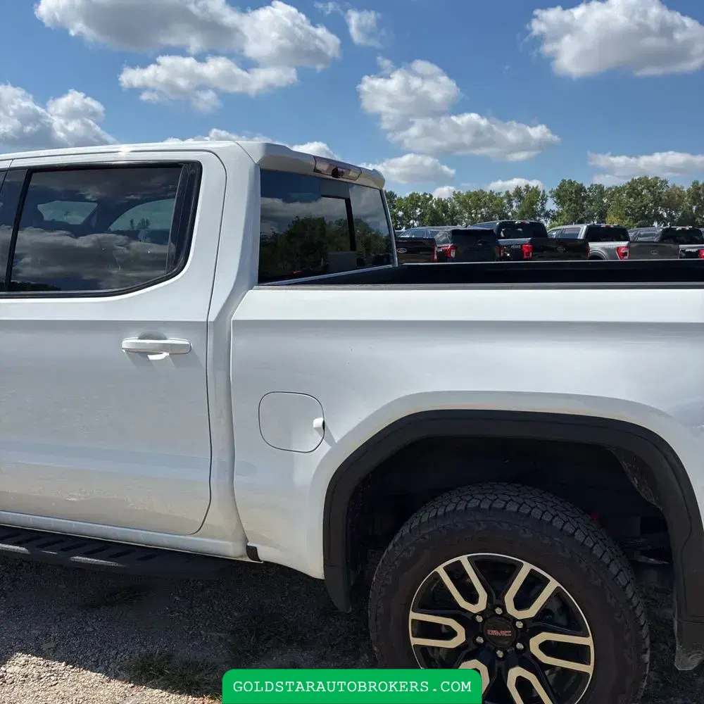 2023 GMC Sierra 1500 AT4