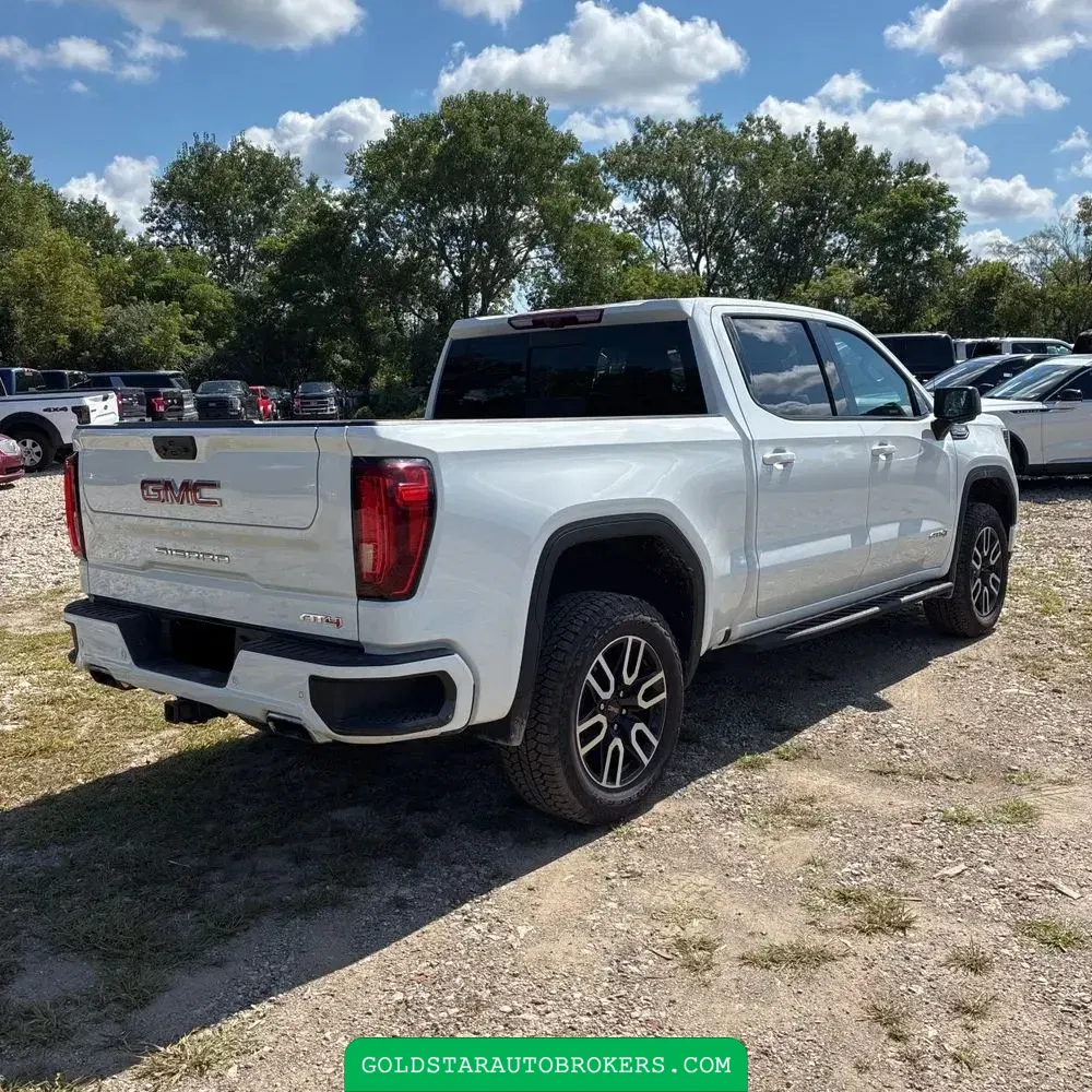 2023 GMC Sierra 1500 AT4