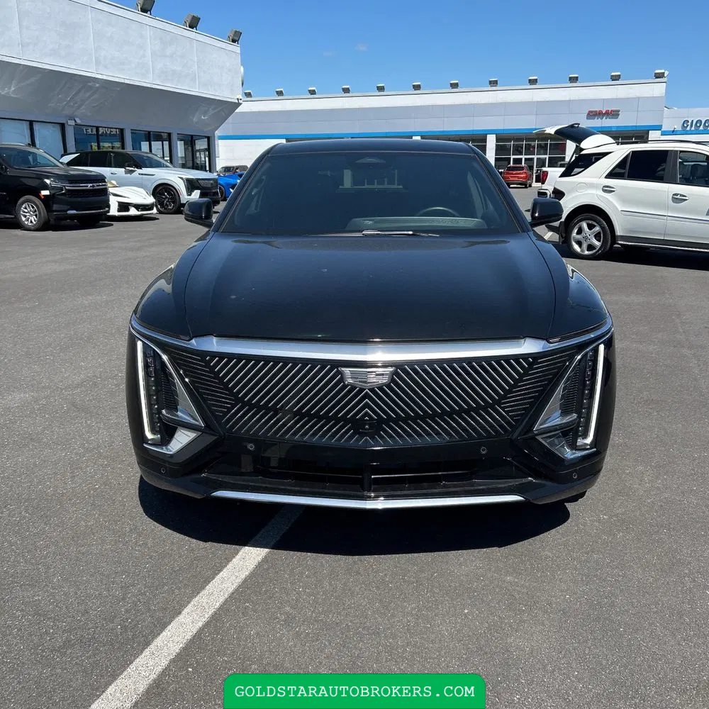 2024 Cadillac LYRIQ Luxury 1