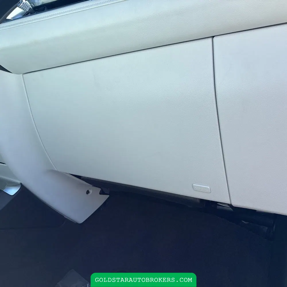 2024 Cadillac LYRIQ Luxury 1