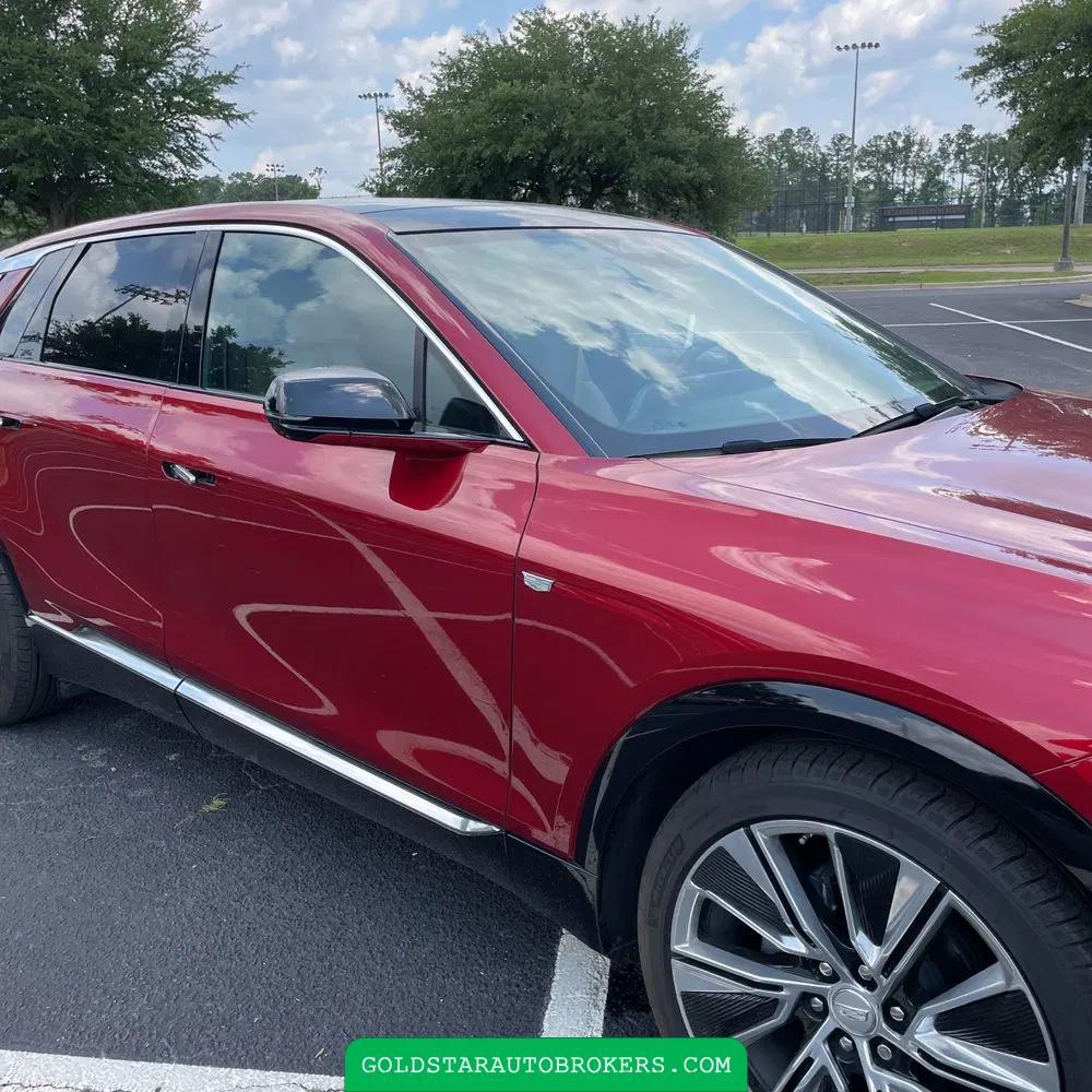 2024 Cadillac LYRIQ Luxury 3